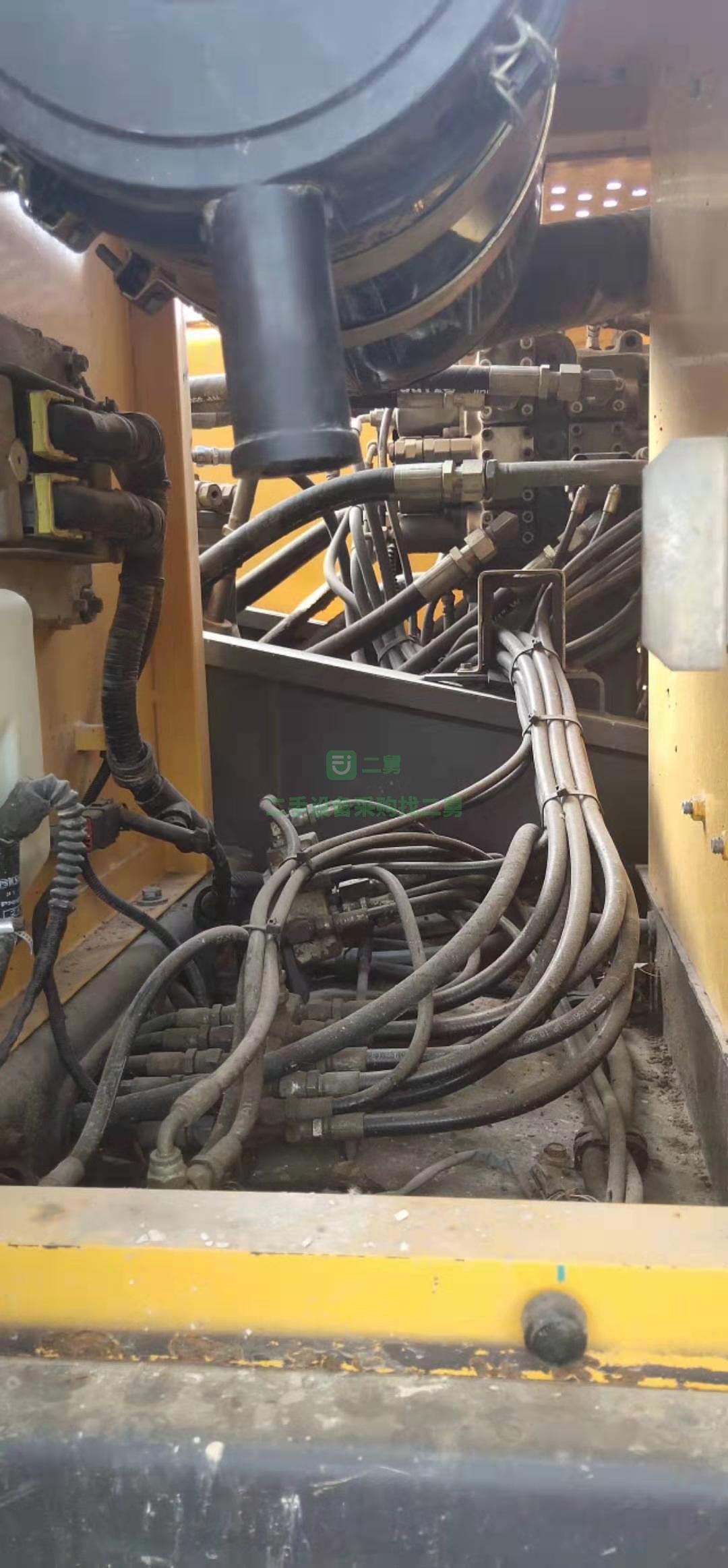 出售16年沃爾沃210等錢急售，二手挖掘機