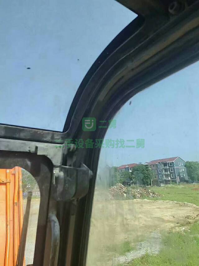 出售16年斗山DX60等錢急售，斗山二手挖掘機