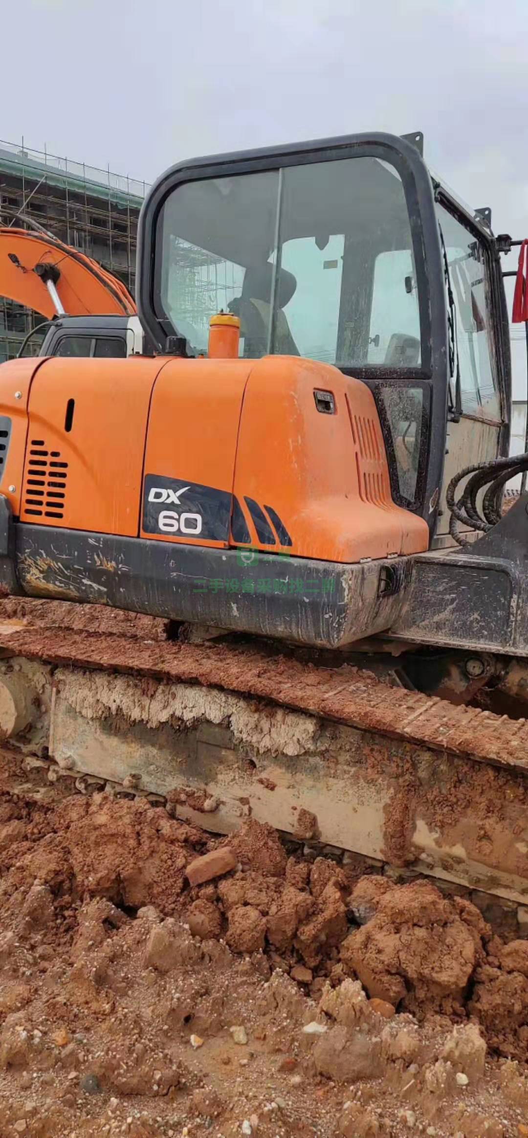 出售16年斗山DX60等錢急售，斗山二手挖掘機