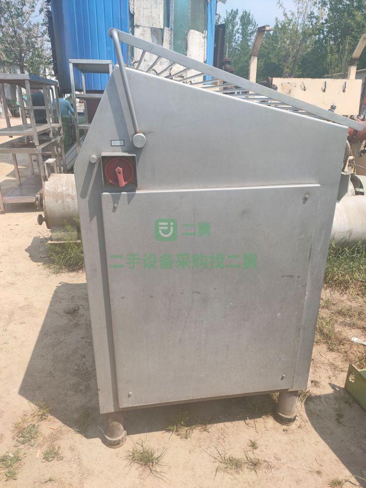 急售一臺曉近130絞肉機，價格優惠