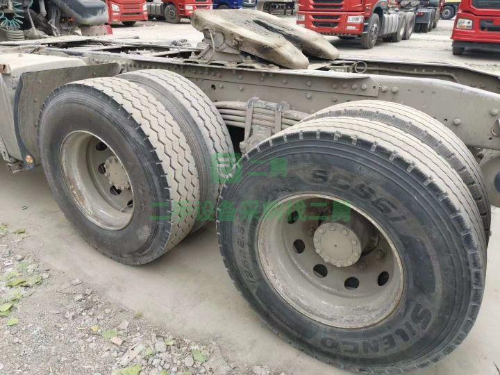 出售福田歐曼牽引車GTL430馬力