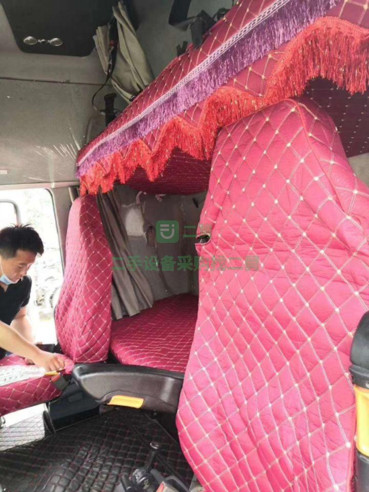 出售牽引車豪沃T7，440馬力國四排放
