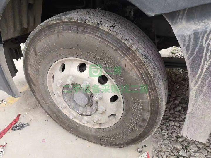 出售牽引車豪沃T7，440馬力國四排放