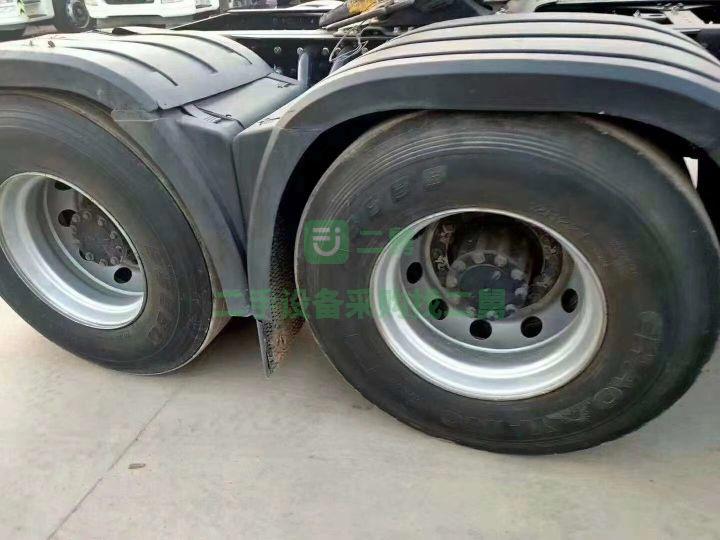 出售牽引車，一汽解放J6P460馬力國五排放