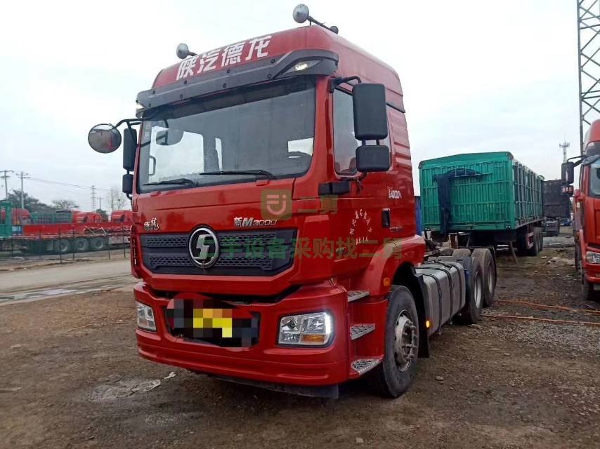 出售2019年4月德龍M3000牽引車400馬力