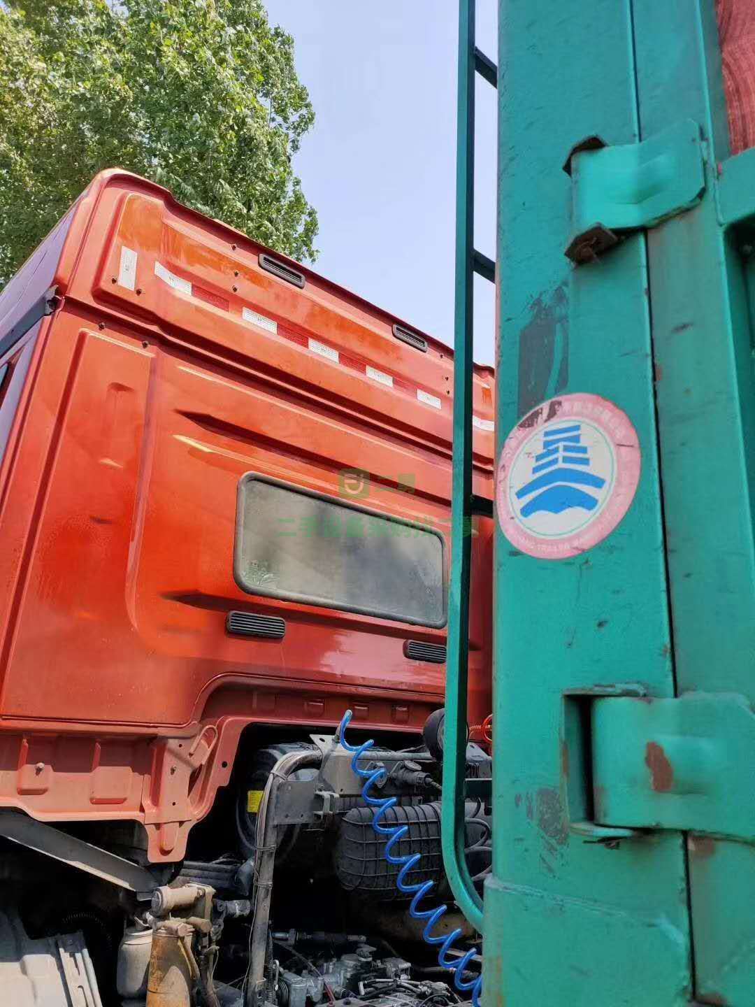 出售精品JH6/400牽引車(chē)，全保險(xiǎn)