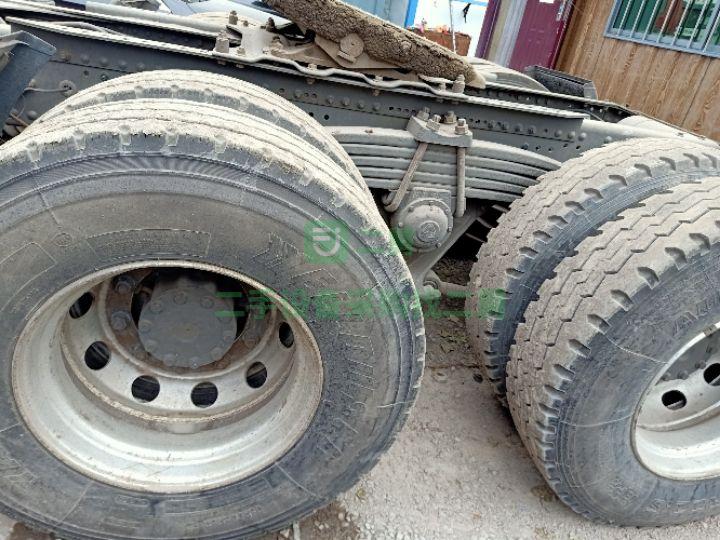 出售17年重汽豪沃T7牽引車 雙驅輕體國五排放540馬力可分期付款
