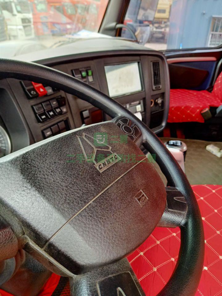 出售17年重汽豪沃T7牽引車 雙驅輕體國五排放540馬力可分期付款
