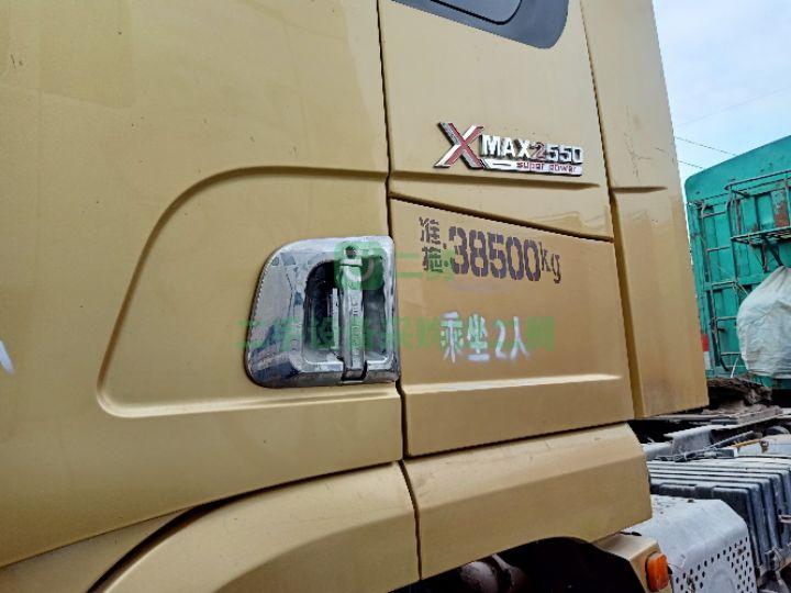 出售18年牽引車陜汽重卡德龍X3000黃金版雙驅重體550馬力可分期付