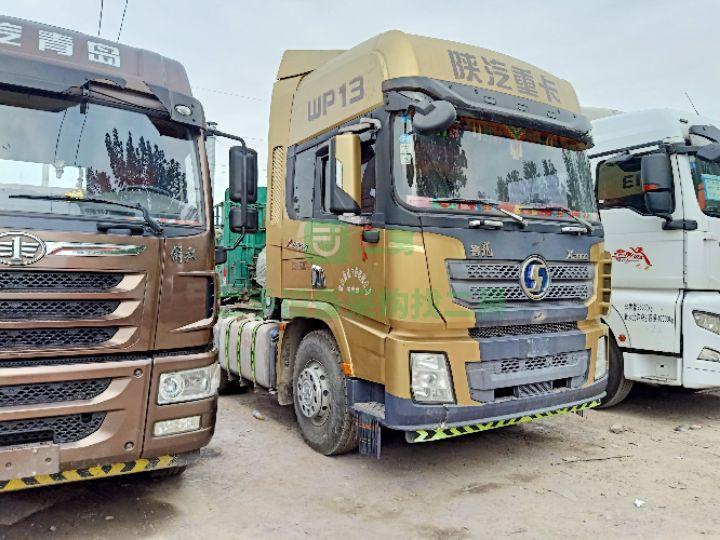 出售18年牽引車陜汽重卡德龍X3000黃金版雙驅重體550馬力可分期付