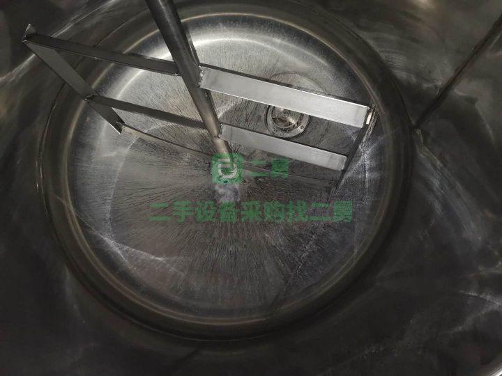低價處理一臺1500升不銹鋼雙層攪拌罐，電加熱攪拌罐