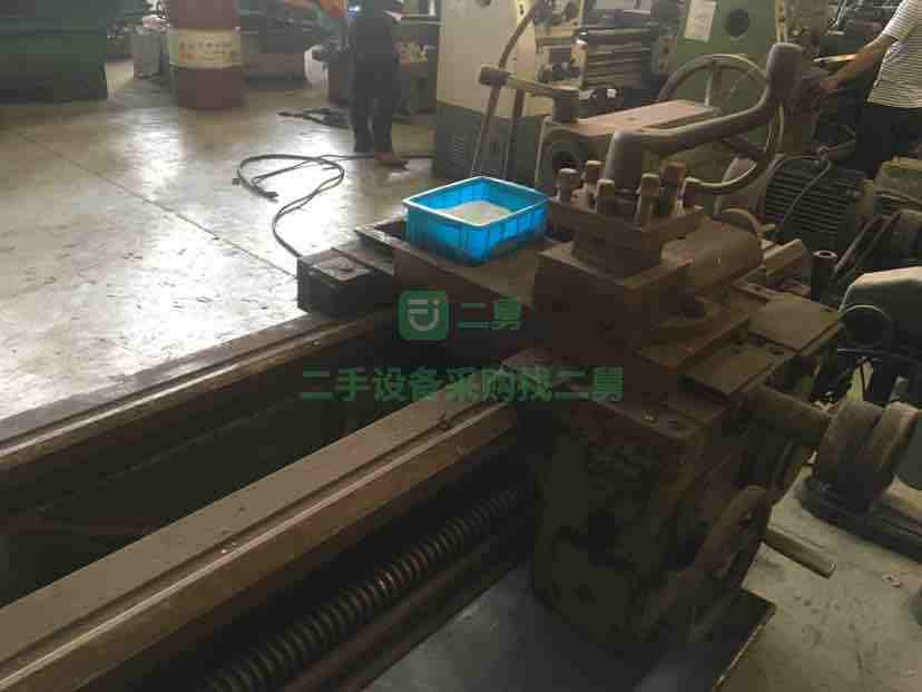 出售2臺大連6140加工1米 車床安裝少用 成色新