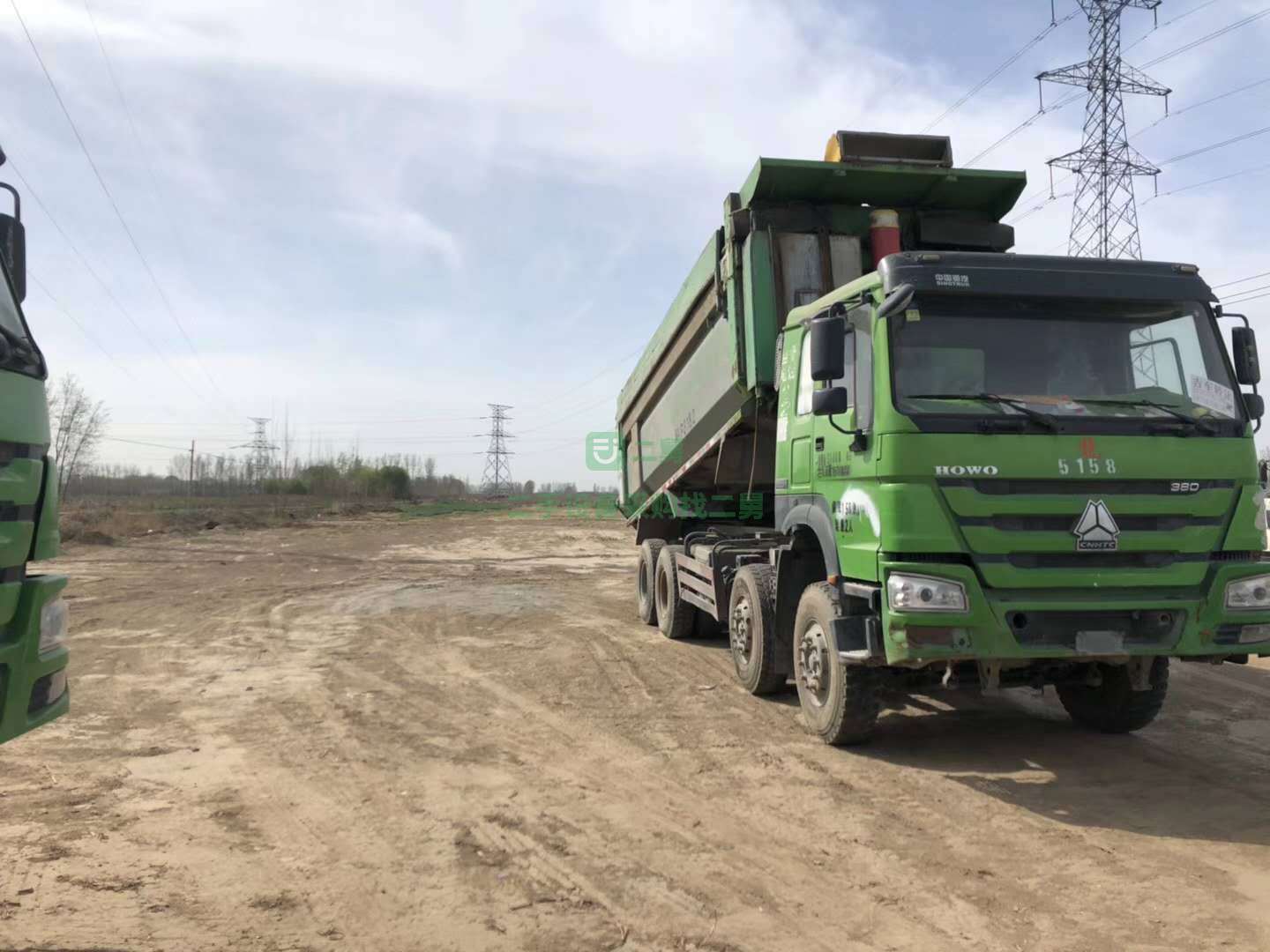 出售17年6月份豪沃牽引車，大箱6米8，國五排放