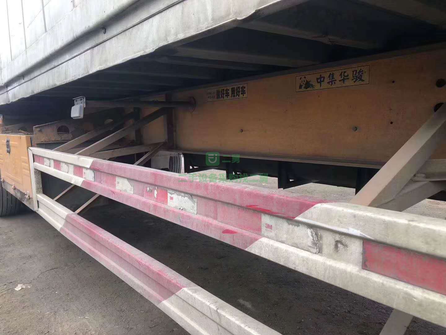 出售陜汽德龍X3000牽引車， 雙驅(qū)輕體，國五排放