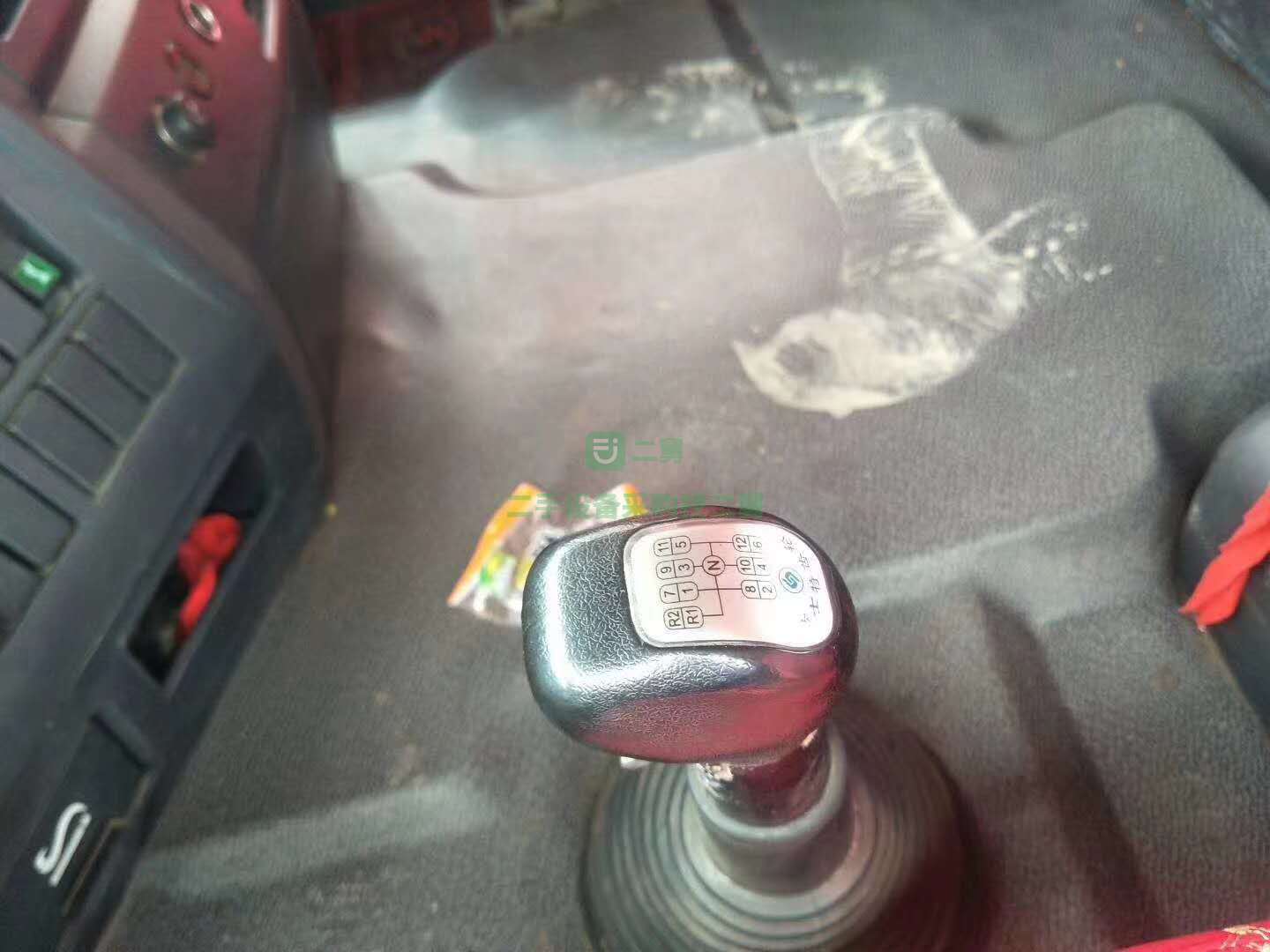 出售兩臺德龍X3000牽引車，國五排放