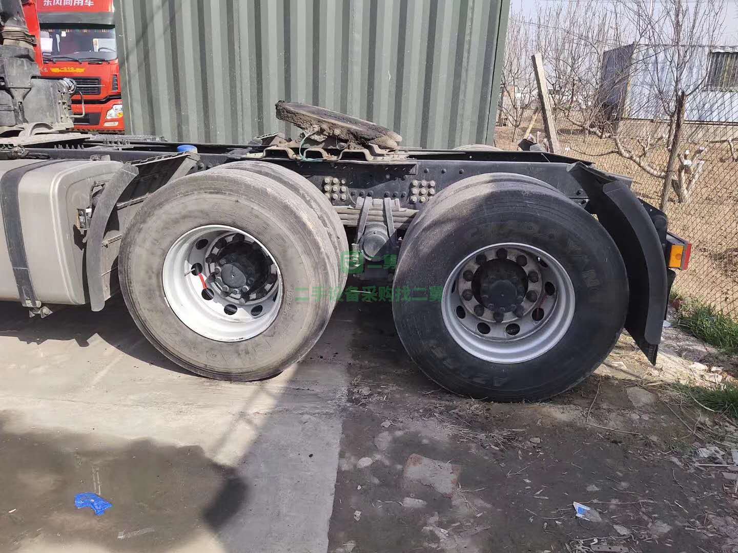 出售二手新款天龍VL雙驅輕體牽引車，國五排放