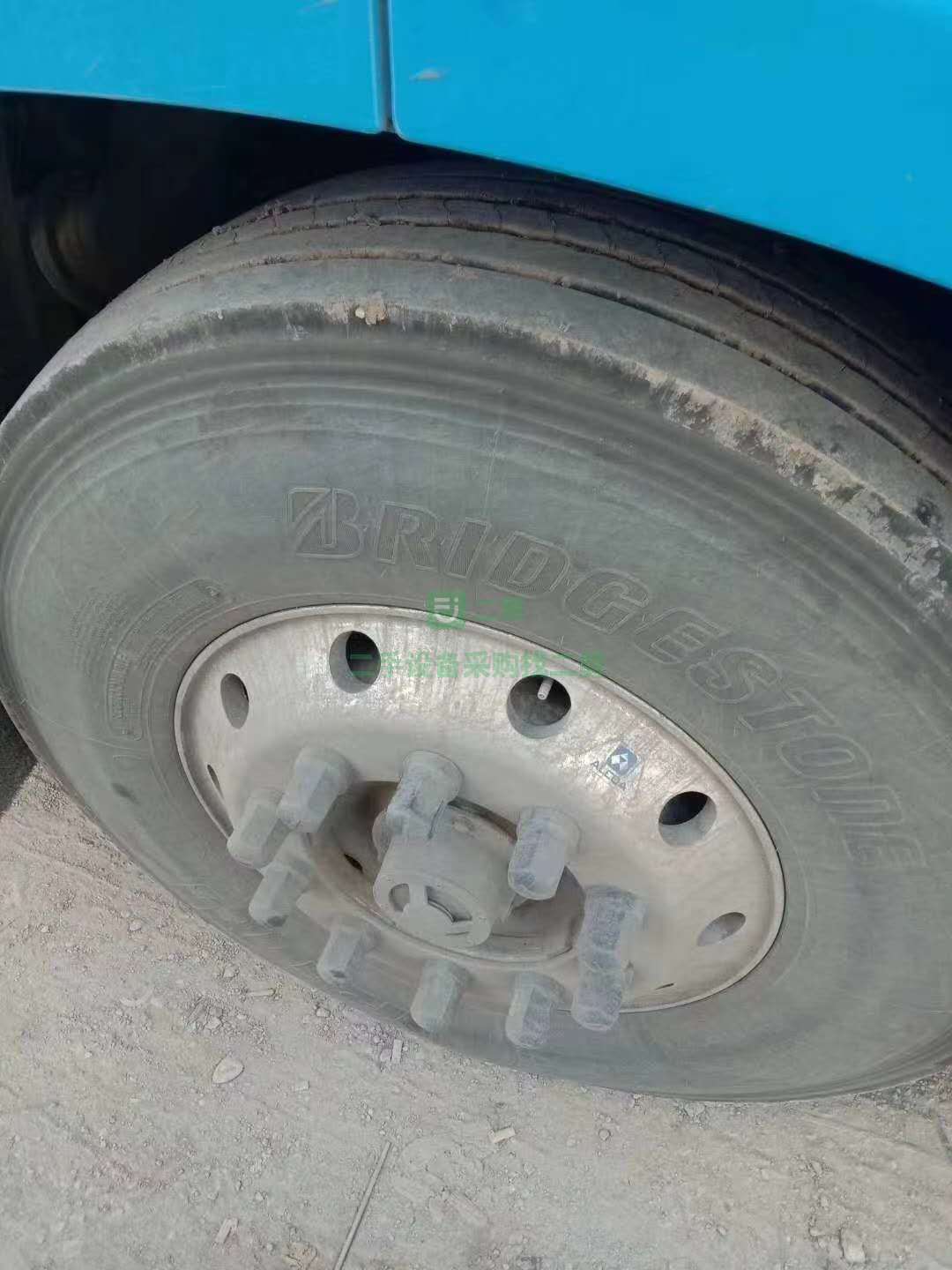 出售19年10月東風天龍旗艦KX牽引車