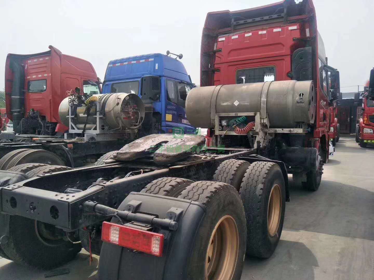 出售兩臺德龍X3000牽引車，國五排放