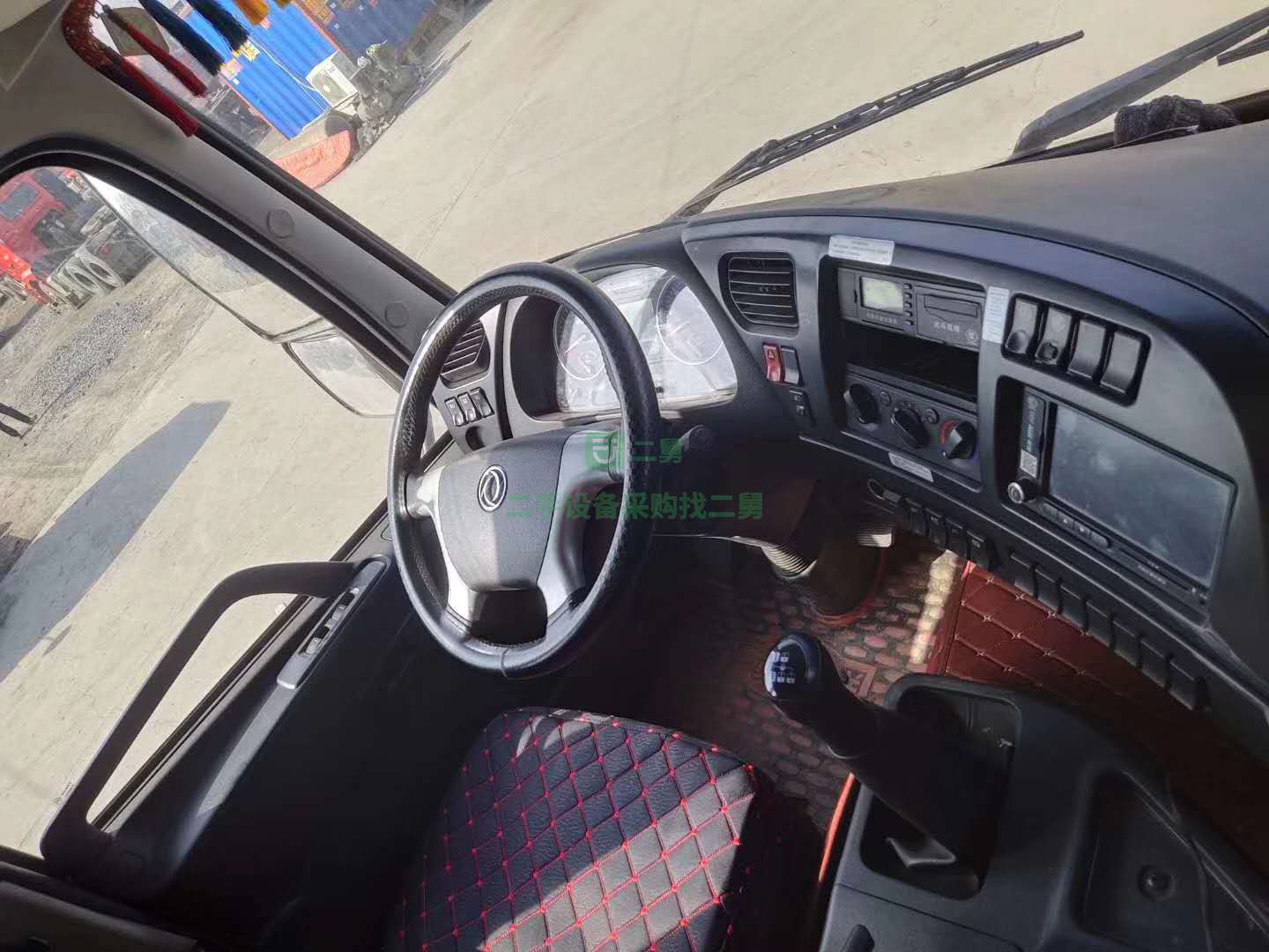 出售二手新款天龍VL雙驅輕體牽引車，國五排放