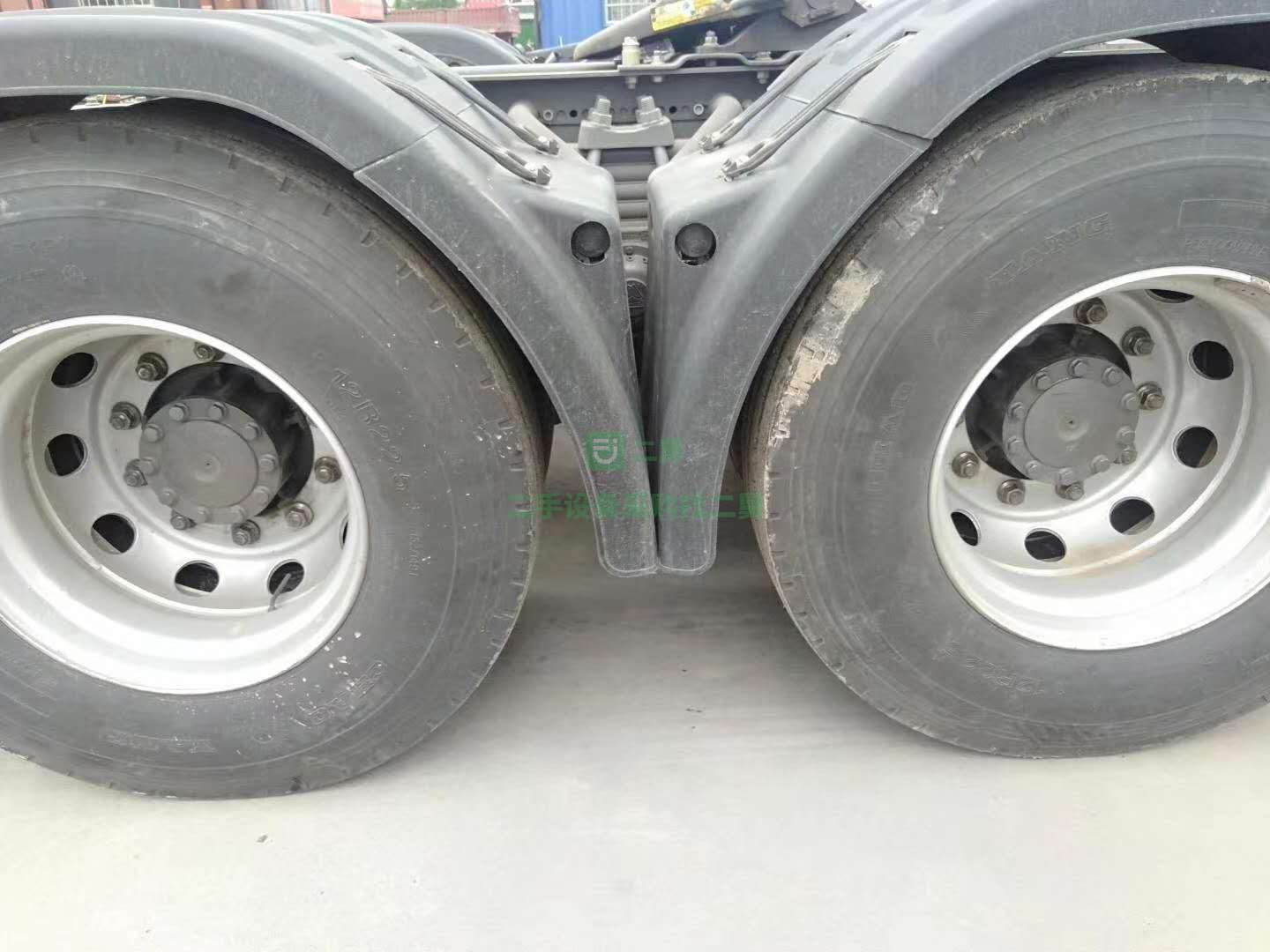 出售重汽汕德卡540馬力 牽引車
