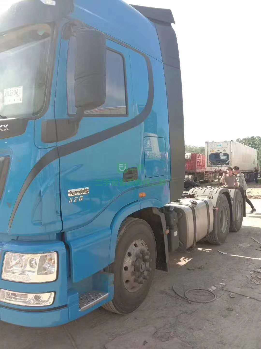 出售19年10月東風天龍旗艦KX牽引車
