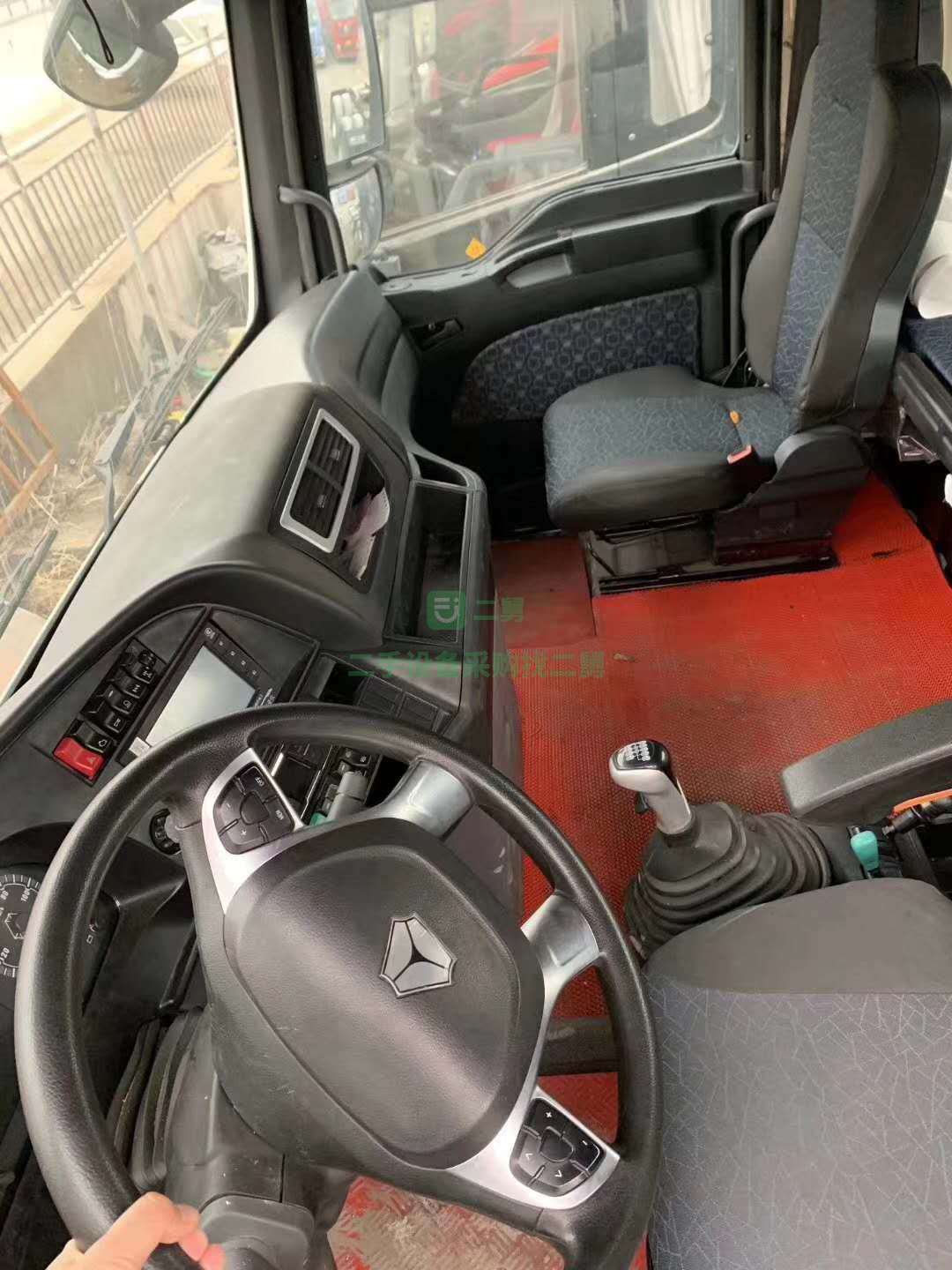 出售汕德卡牽引車，540馬力，國五排放
