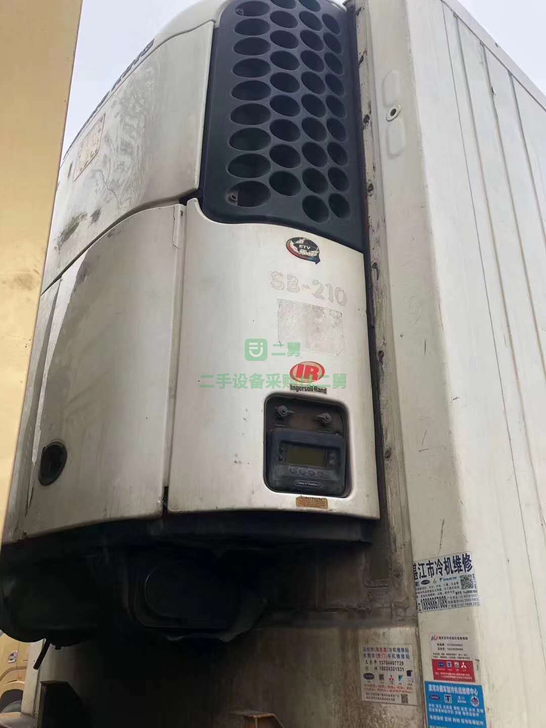 出售陜汽德龍X3000牽引車， 雙驅(qū)輕體，國五排放