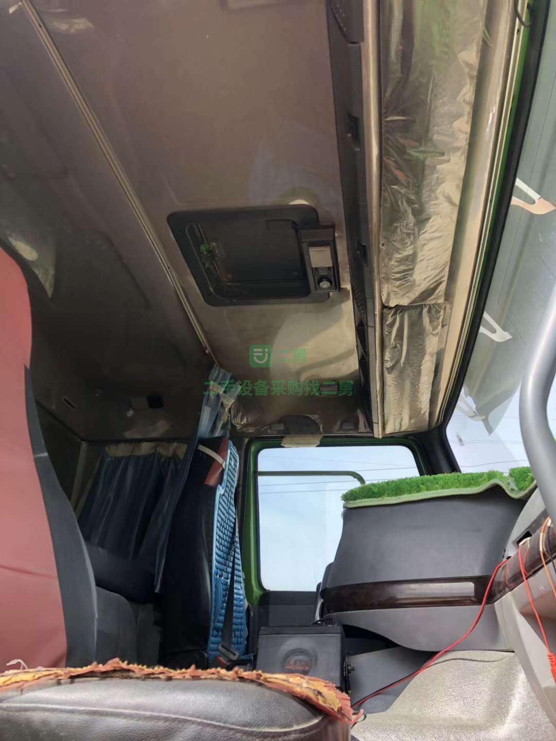 出售17年6月份豪沃牽引車，大箱6米8，國五排放