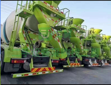 出售庫存豪沃大14方攪拌車