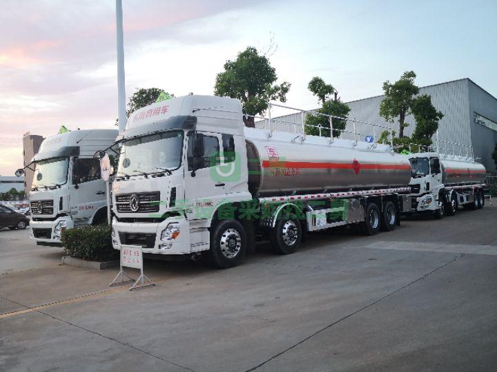 出售4軸前四后八鋁合金油罐車包上牌