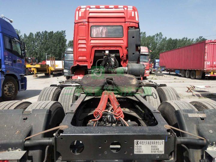 出售精品車況18年德龍牽引車新M3000  460馬力濰柴發(fā)動(dòng)機(jī)