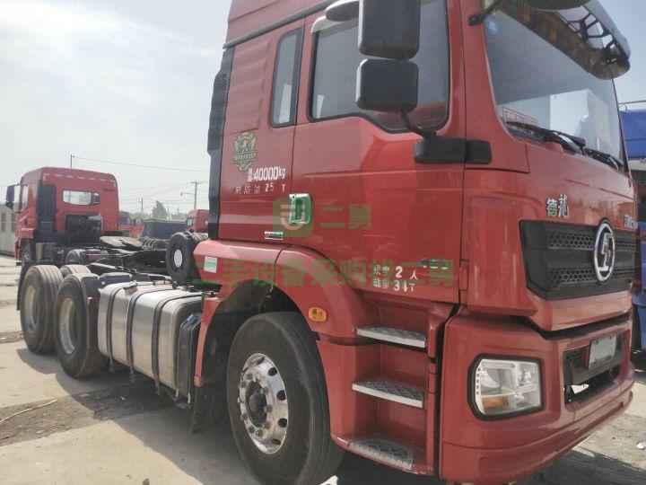 出售精品車況18年德龍牽引車新M3000  460馬力濰柴發(fā)動(dòng)機(jī)