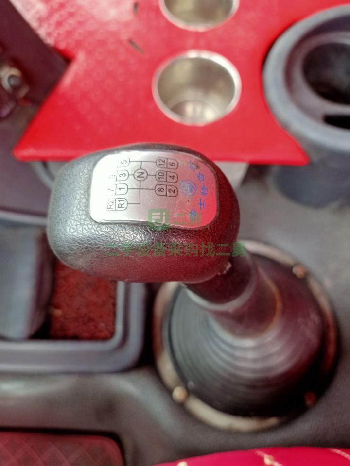 出售18年陜汽德龍牽引車新M3000雙驅輕體430馬力國五排放可分期付