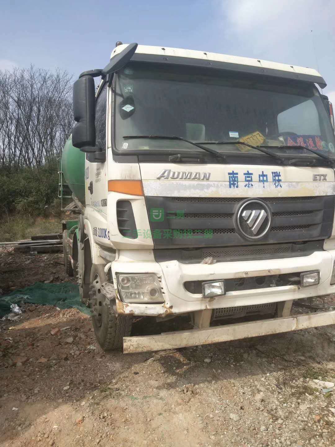 出售歐曼國四大16方雷薩上裝攪拌車