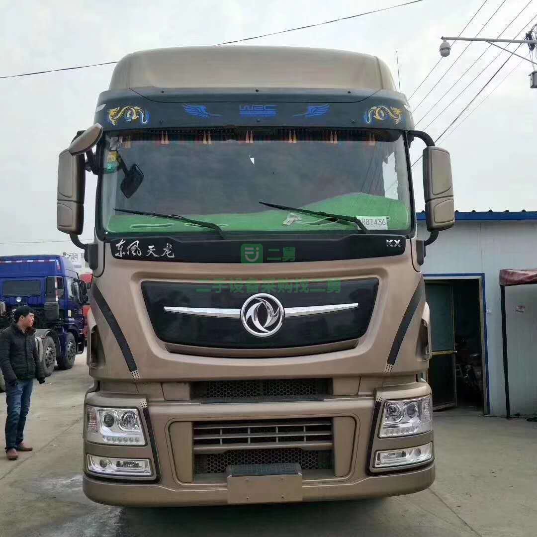 出售東風(fēng)天龍17年的380馬力雙驅(qū)牽引車