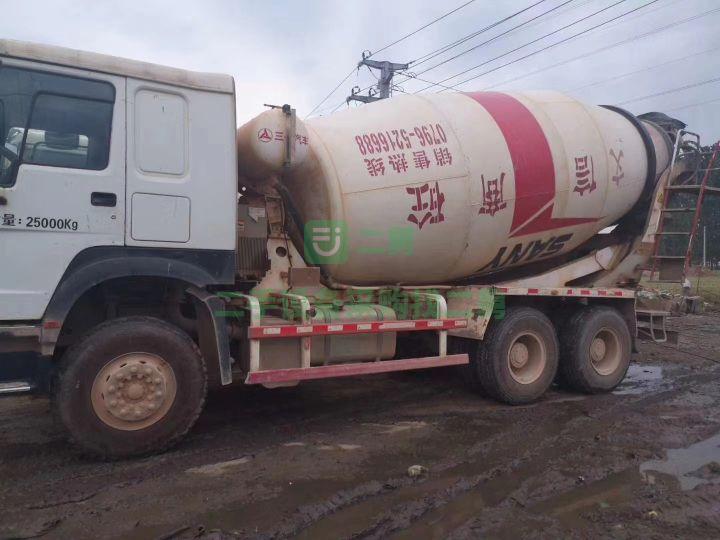 出售15年國四豪沃大12方罐 手續(xù)齊全 車況精品   攪拌車