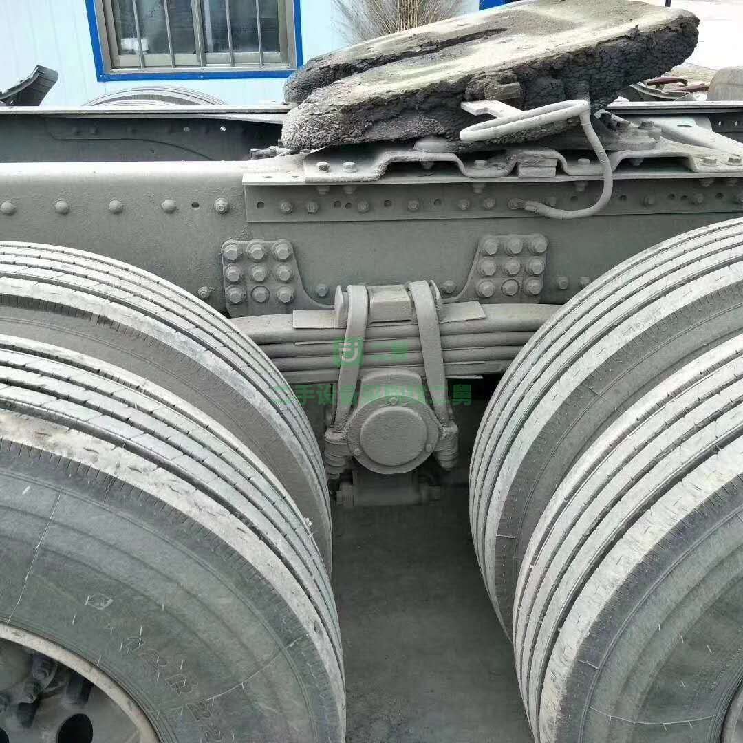 出售東風(fēng)天龍17年的380馬力雙驅(qū)牽引車