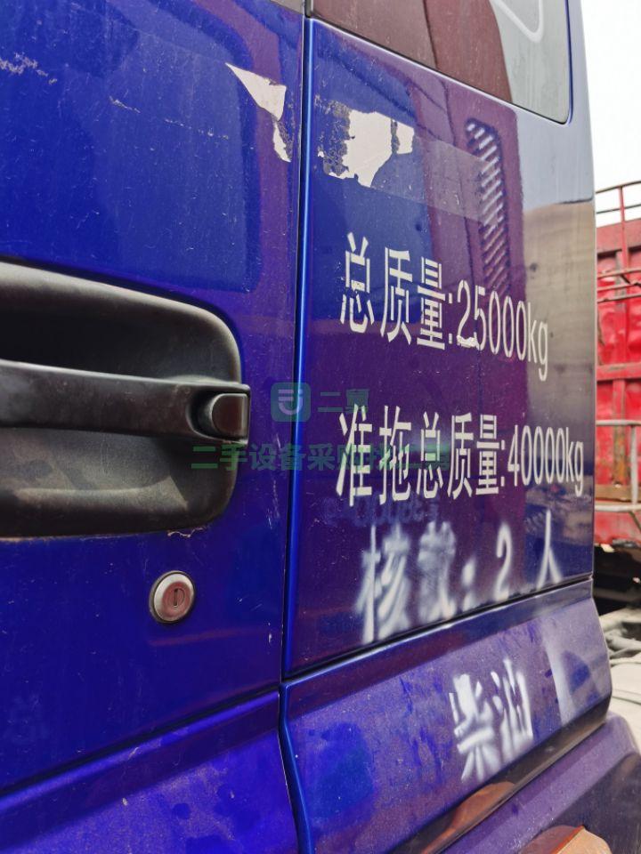 18年三月新款歐曼原車原版牽引車出售，無磕碰