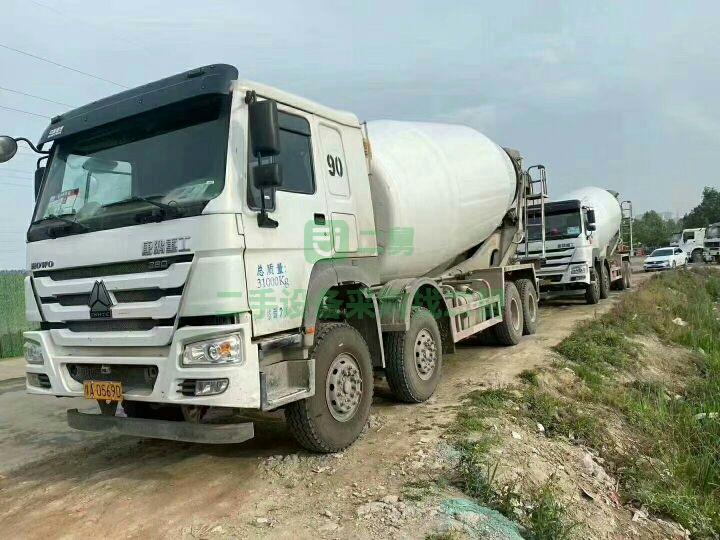 出售19年大20方攪拌車，唐山宏達(dá)上裝，國五排放，手續(xù)齊全