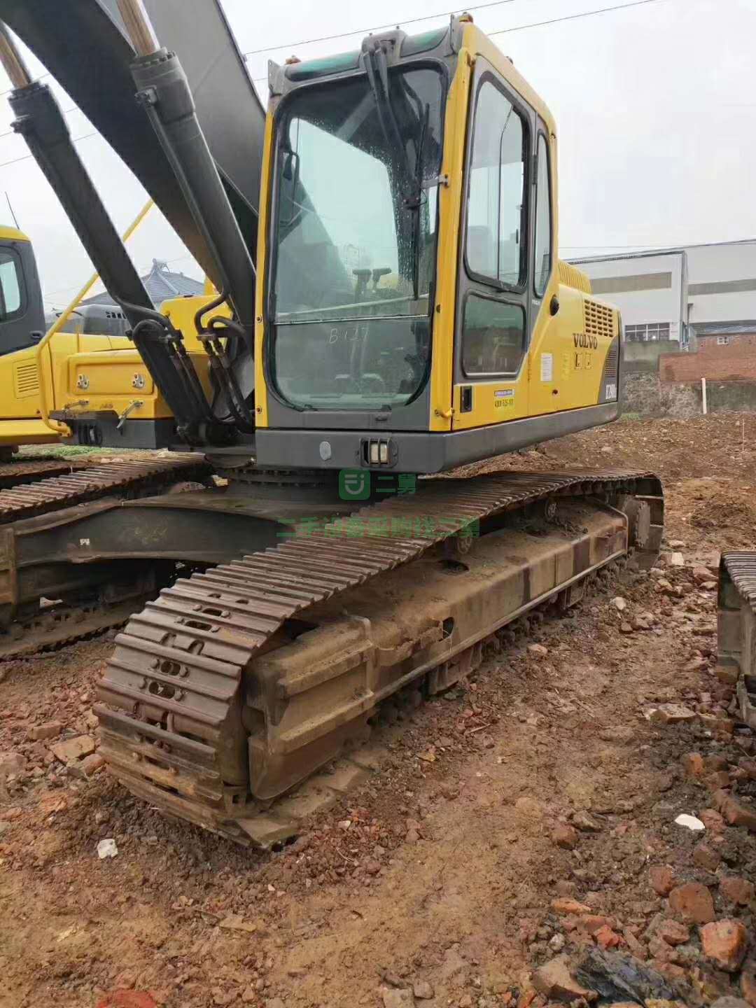 轉讓16年沃爾沃290，低價等錢急售， 沃爾沃290二手挖掘機。