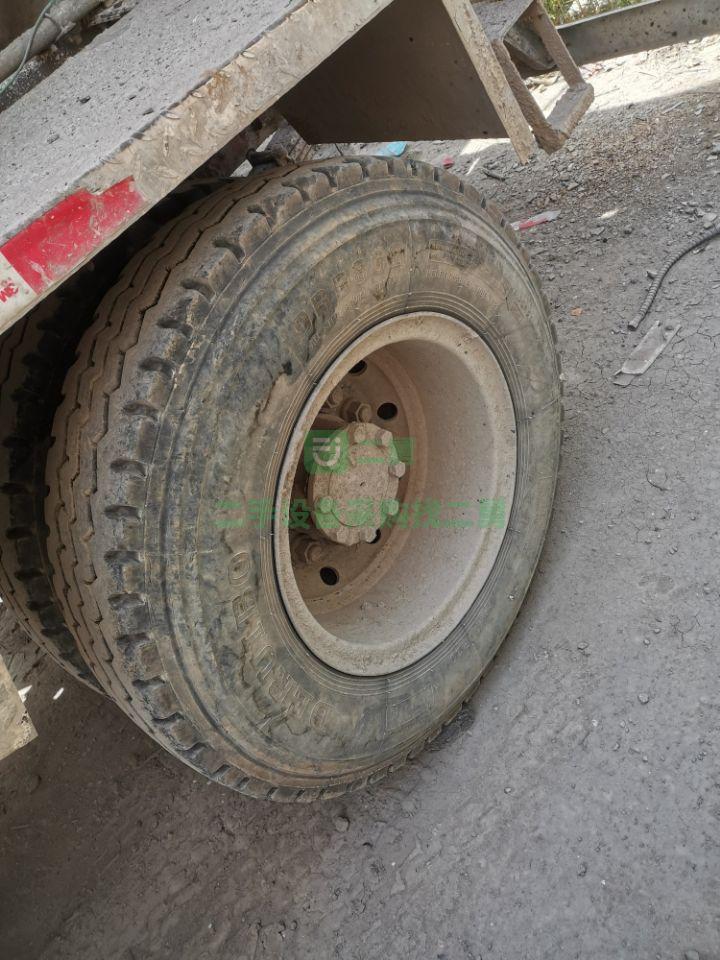 轉(zhuǎn)讓出售一臺六方重汽王牌攪拌車