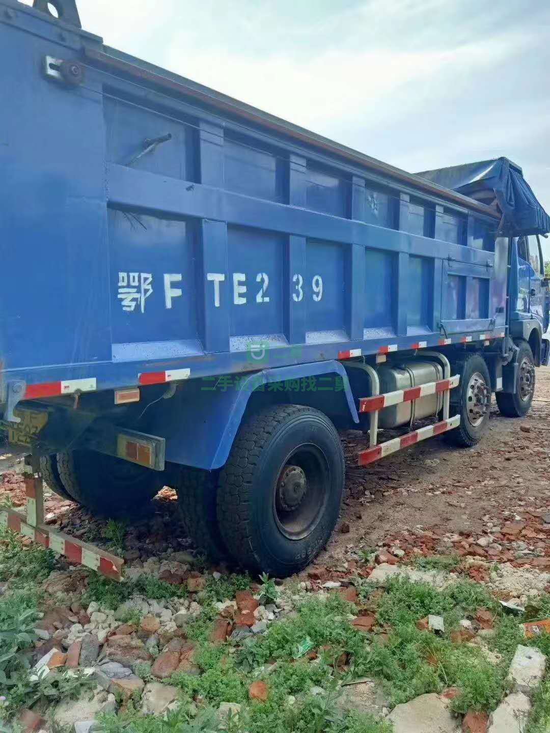 出售福田隨時(shí)前四后四自卸車，玉柴180馬力