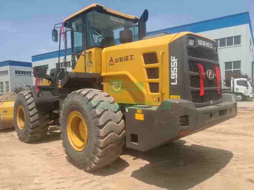 準新車臨工955F裝載機低價出售