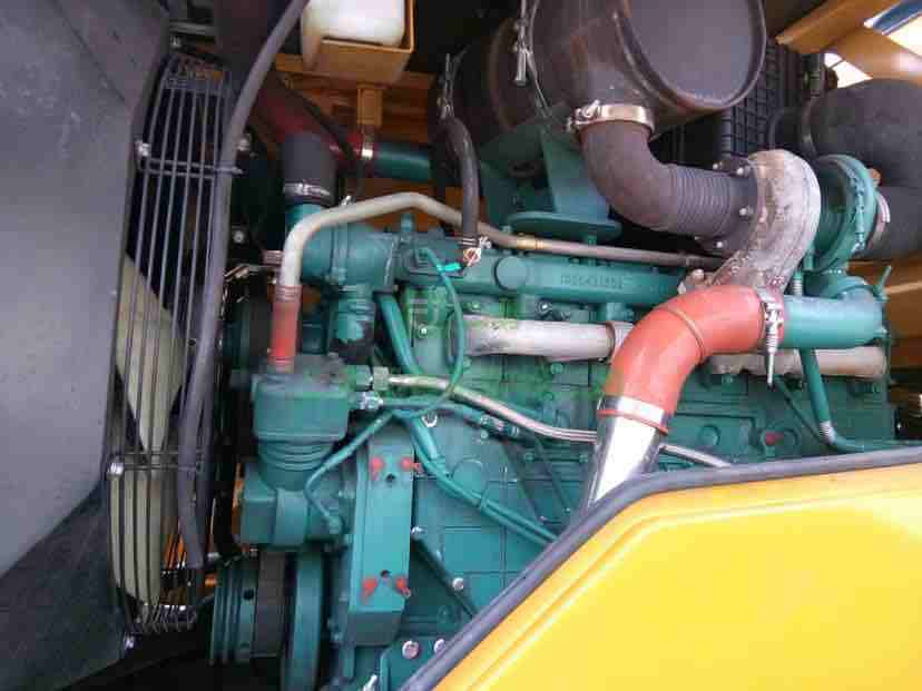 準新車臨工955F裝載機低價出售