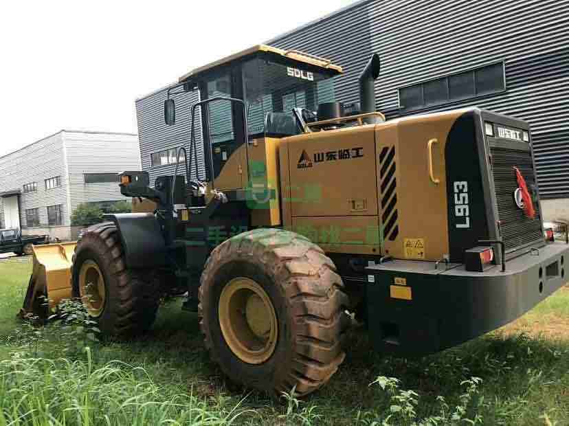 出售自家用的一手臨工953裝載機低價帶走