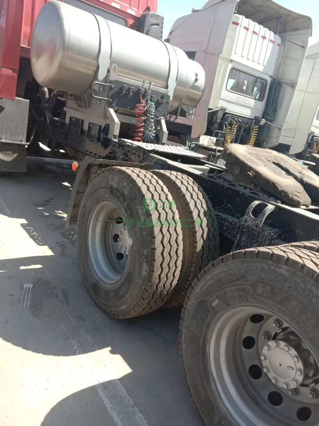 出售精品天然氣LNG牽引車 19年3月上路