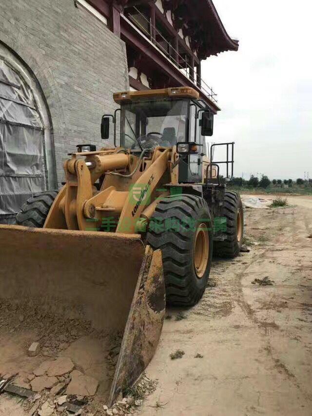 八成新以上的土方車車況好龍工裝載機(jī)急售