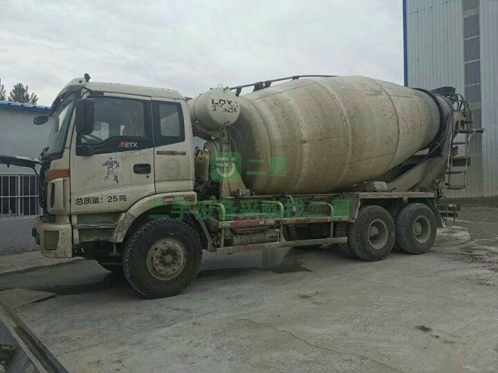 出售13年歐攪拌車，大14拉16方，車況精品，手續齊全。