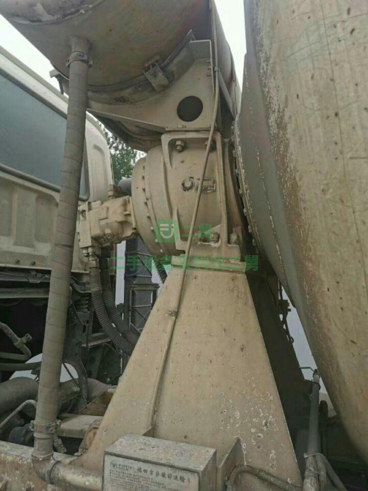 出售13年歐攪拌車，大14拉16方，車況精品，手續齊全。