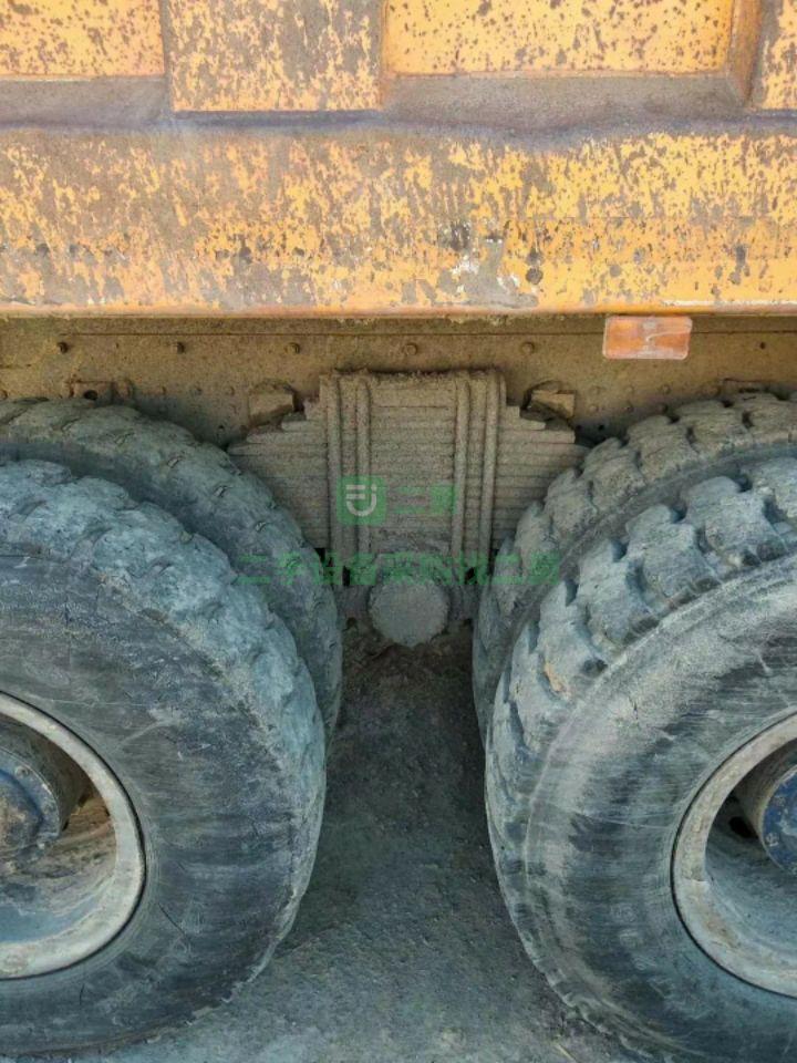出售二手的八成新的德龍F3000、380馬力土方車